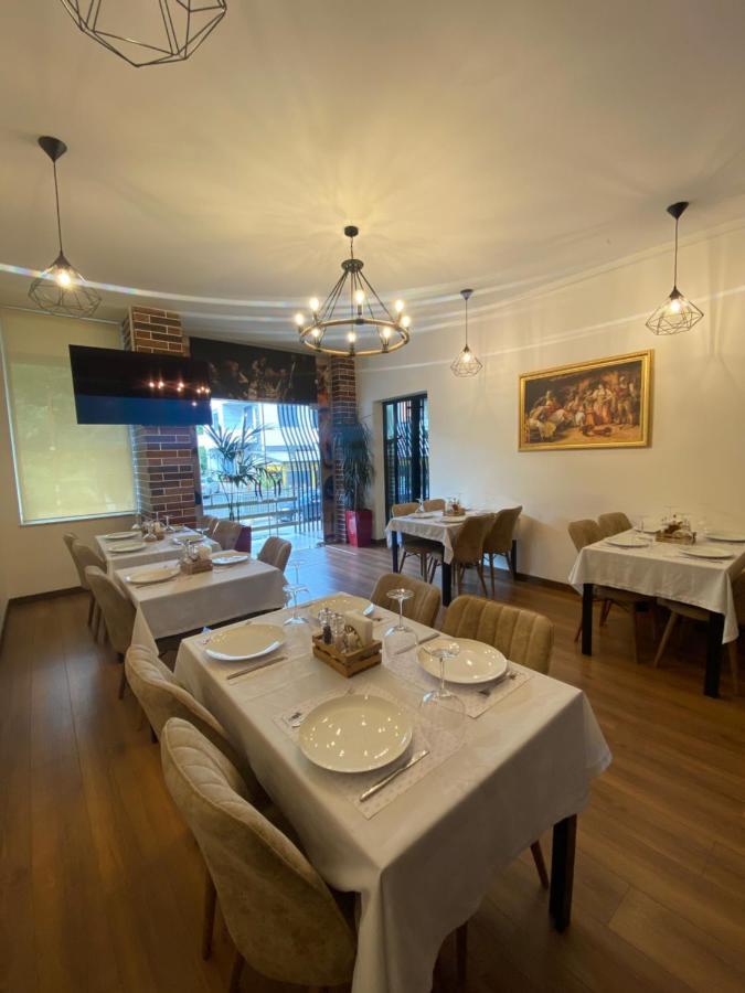 Peaky Hotel Драч Екстериор снимка