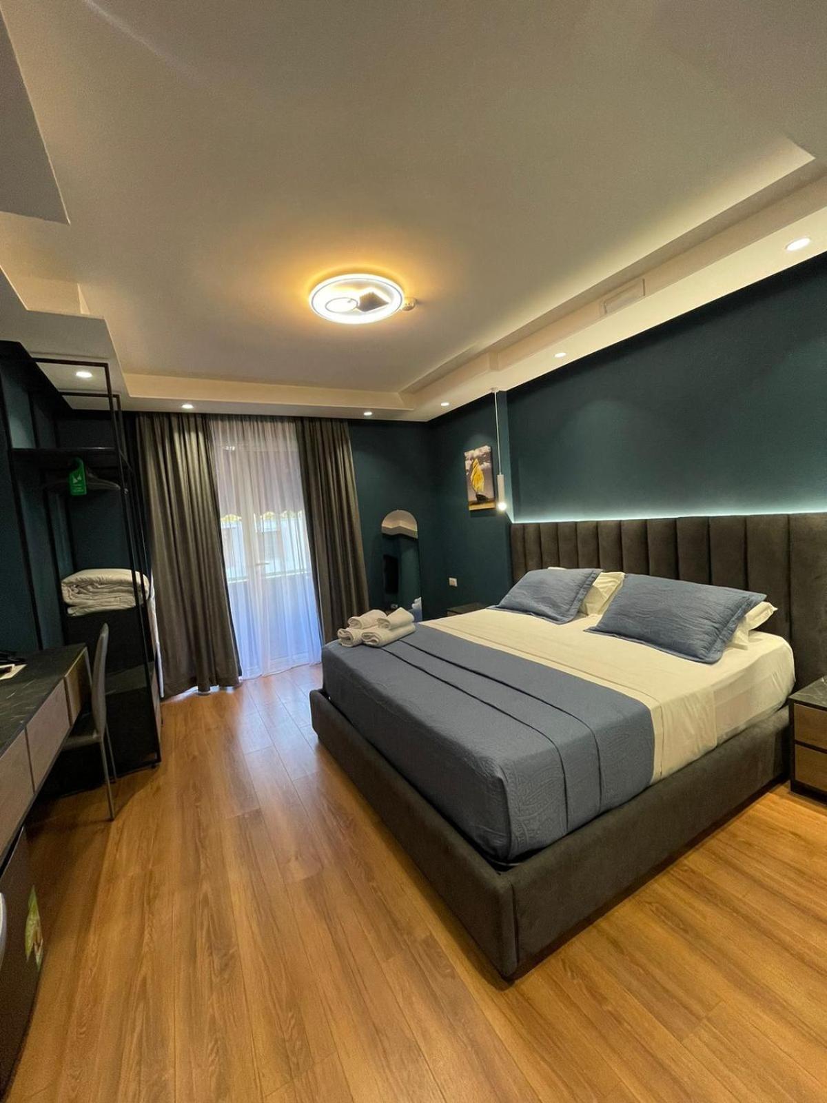 Peaky Hotel Драч Екстериор снимка
