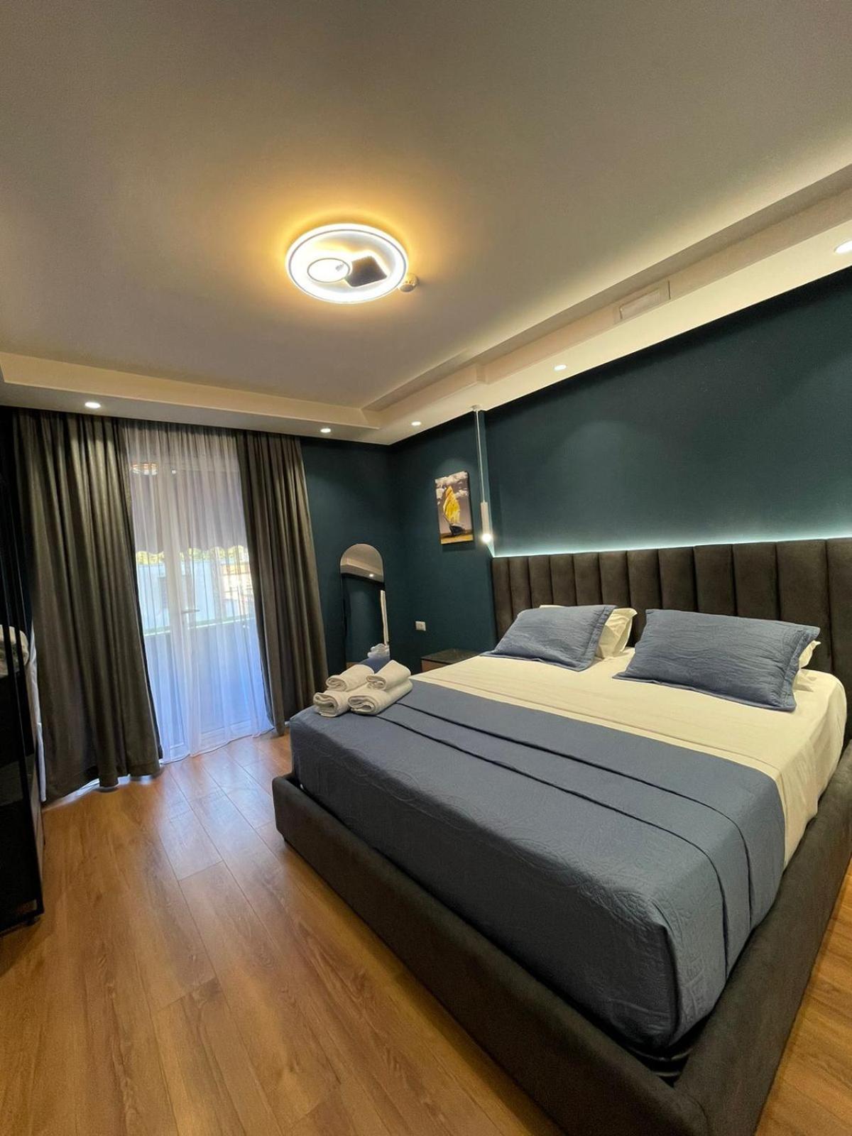 Peaky Hotel Драч Екстериор снимка
